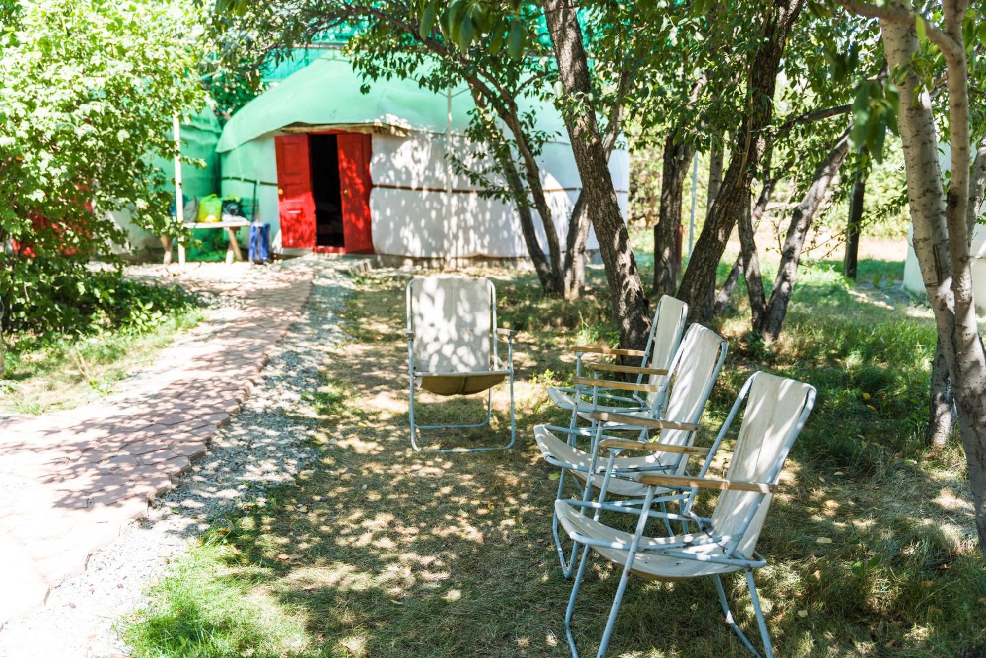 Hotel Arista Yurt Camp Karakol Exterior foto