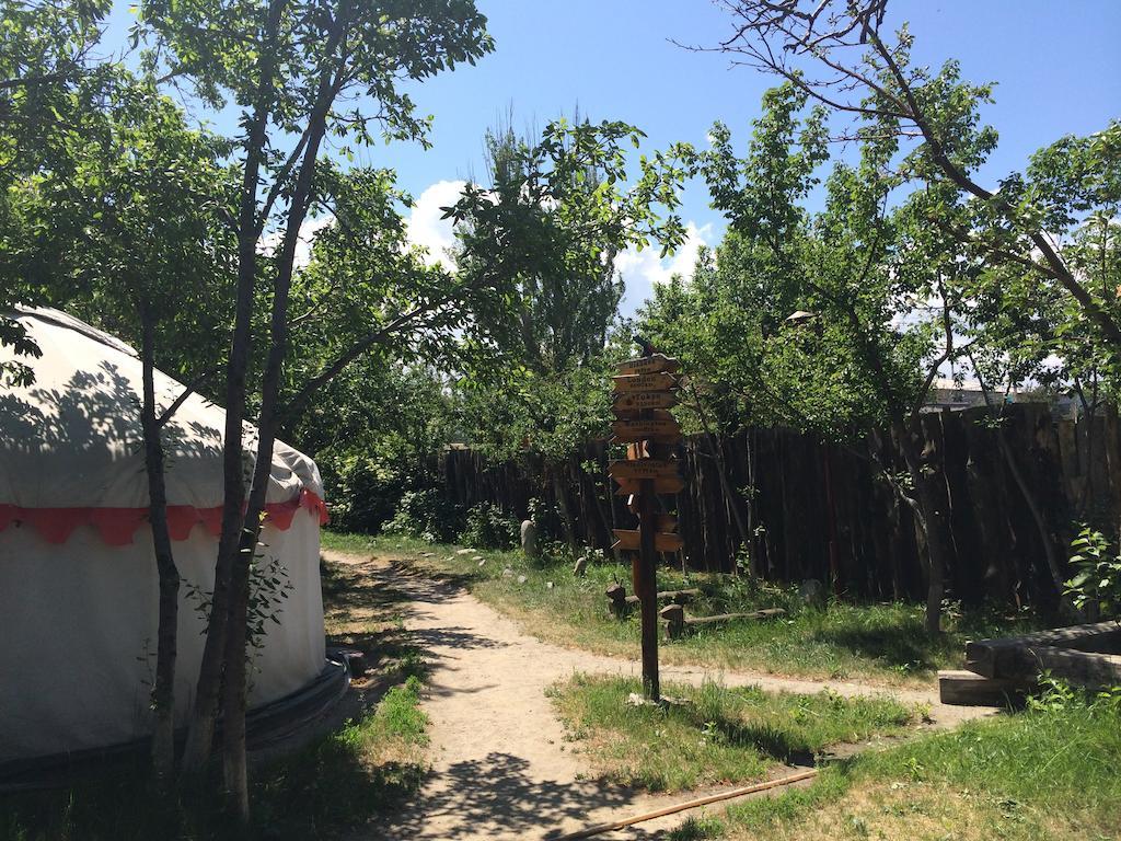 Hotel Arista Yurt Camp Karakol Habitación foto