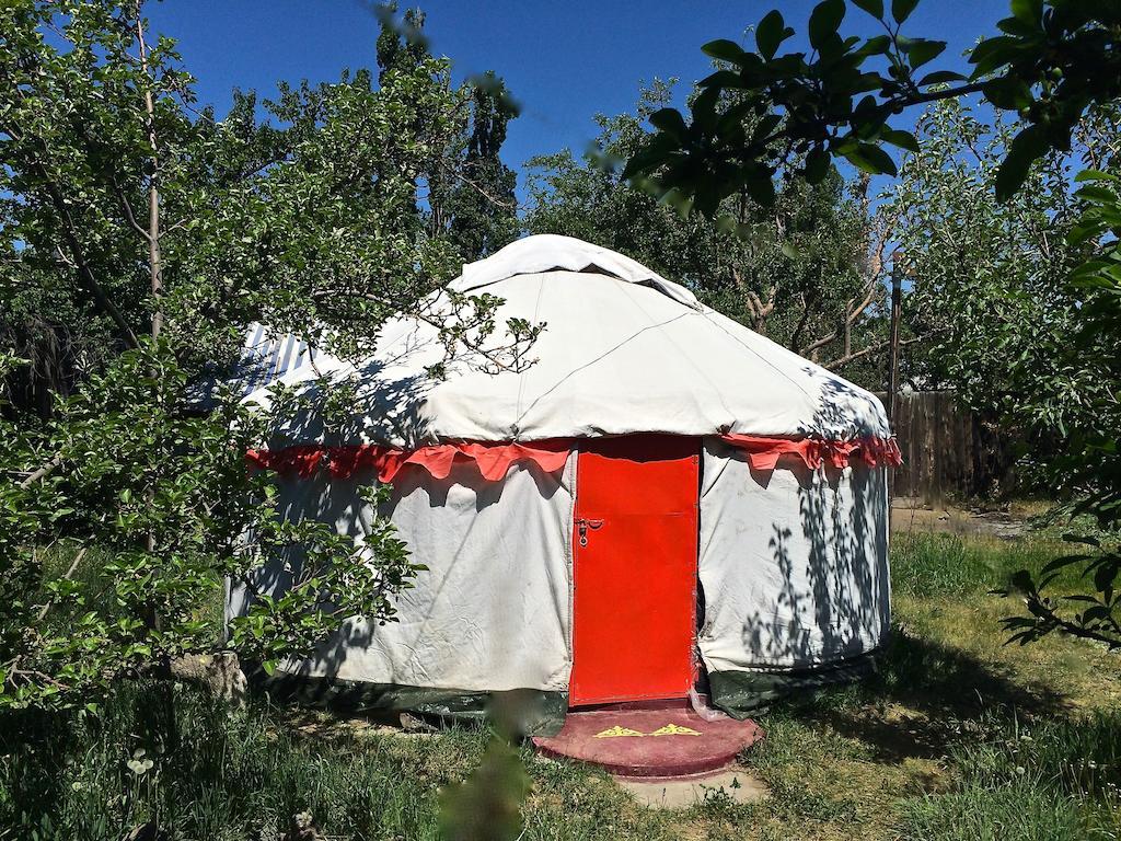 Hotel Arista Yurt Camp Karakol Habitación foto